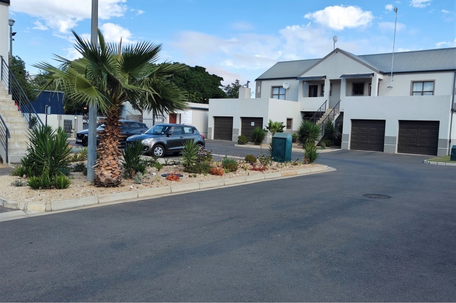 2 Bedroom Property for Sale in Moorreesburg Western Cape